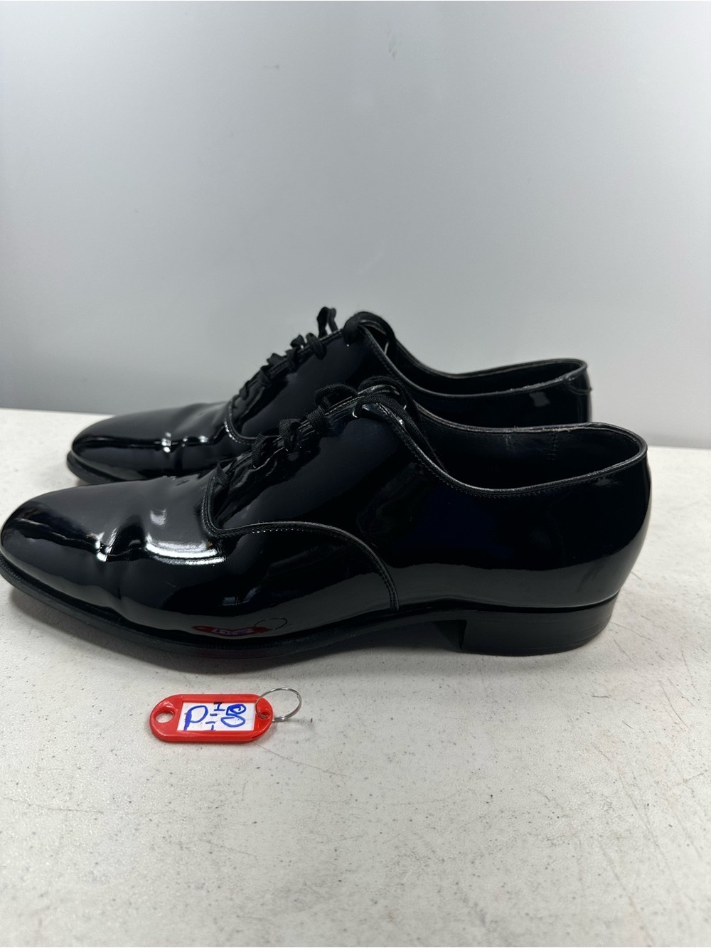 Men's Vintage Shoes Lloyd & Haig Black Leather Cap Toe Oxfords size 9,5
